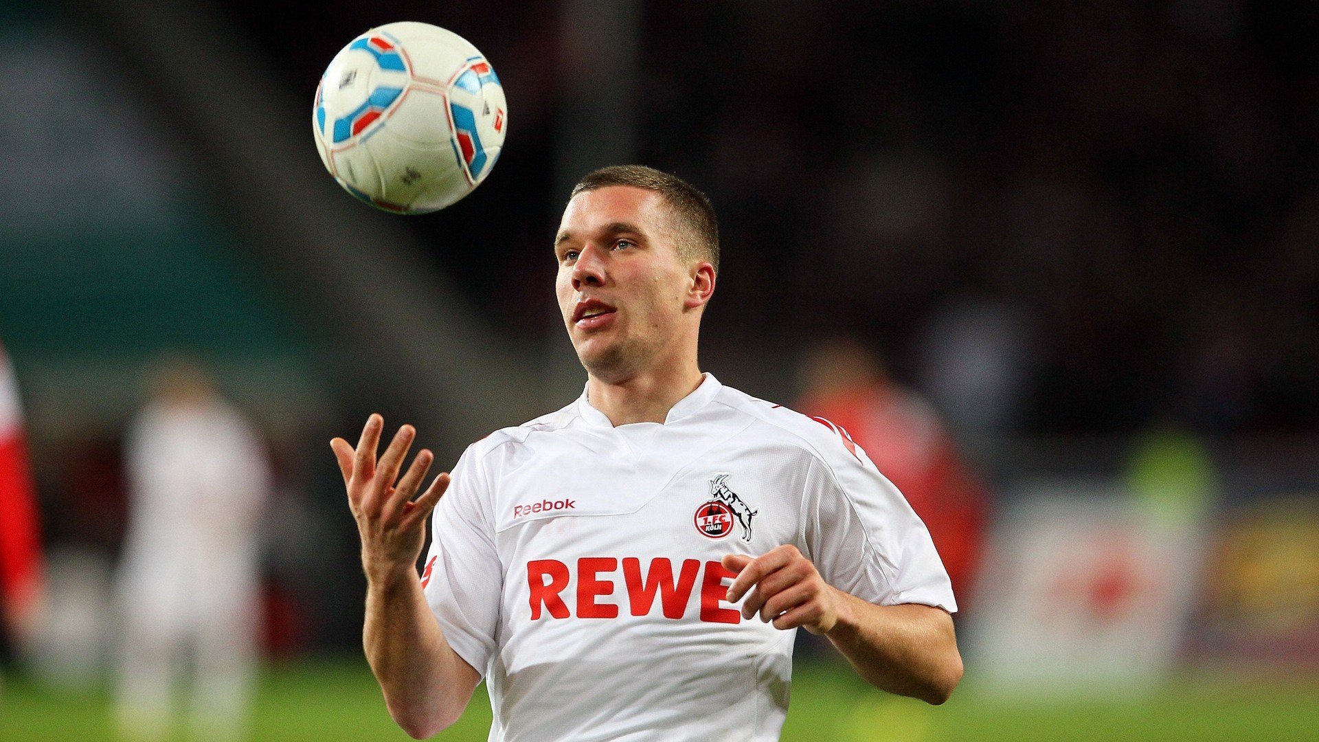 CBA赛场上空回荡中国呐喊，cba回到